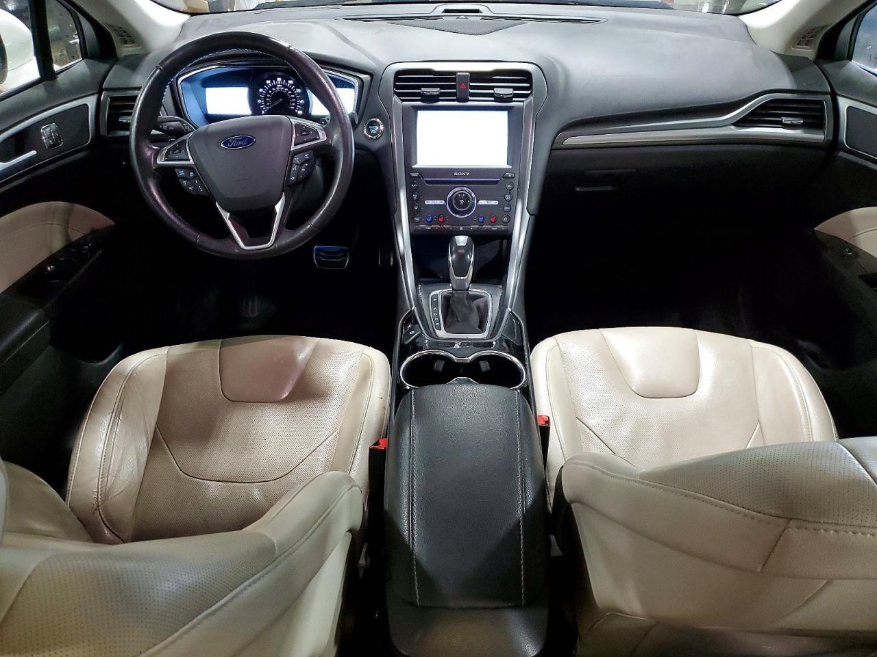 2016 Ford Fusion Titanium - zdjęcie 8