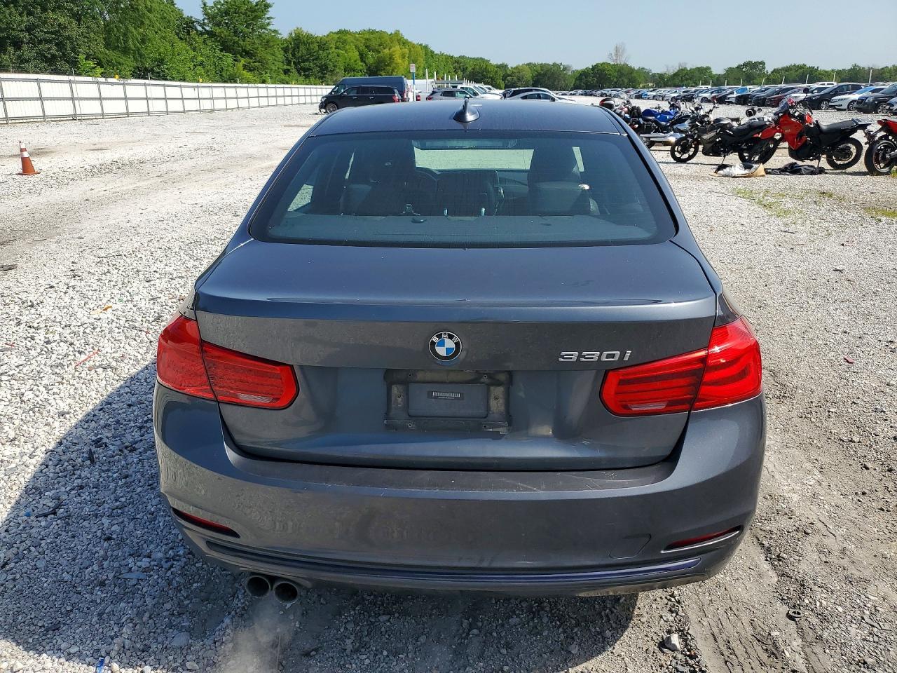2018 BMW 330 I - zdjęcie 6