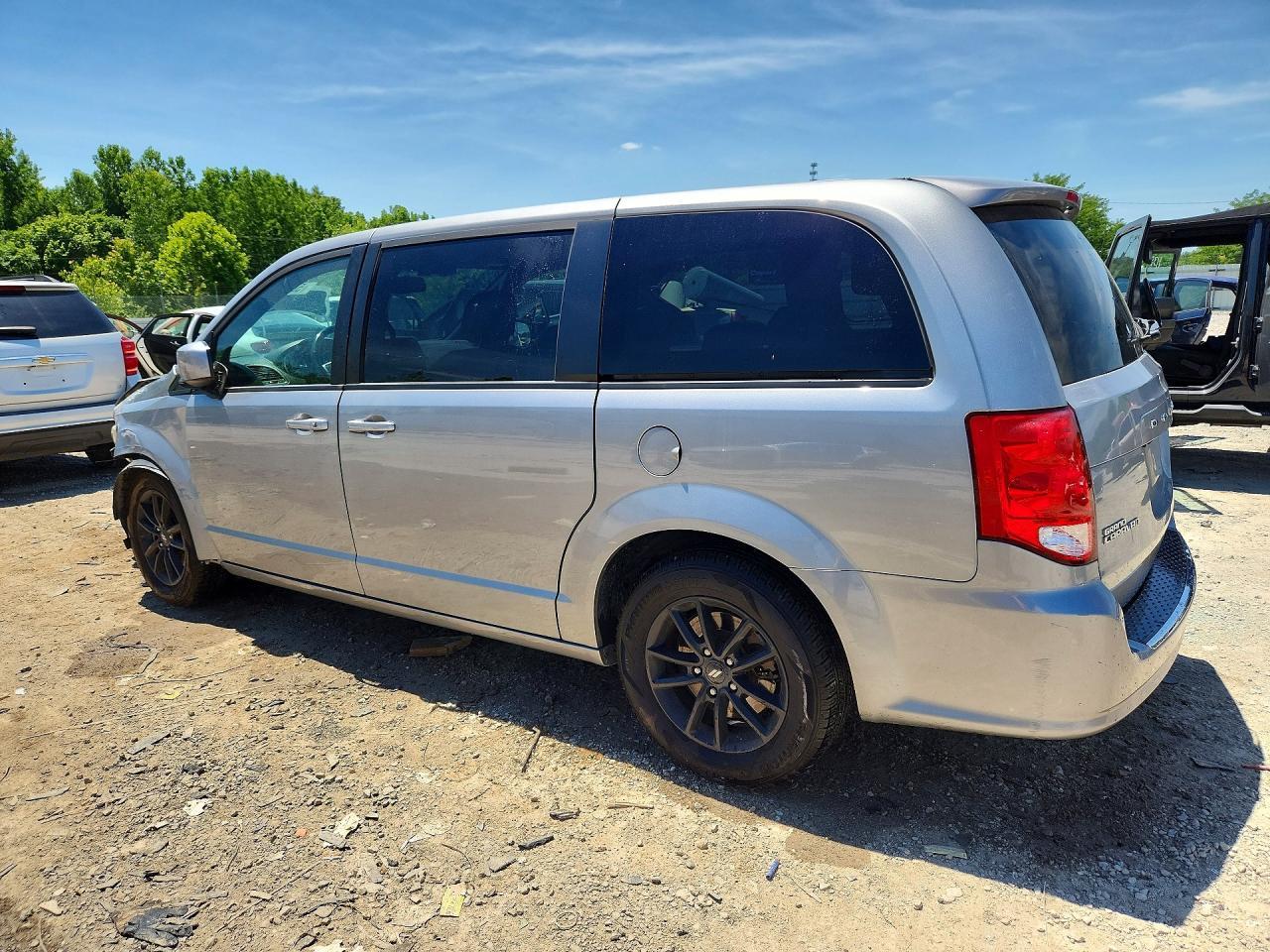 2019 Dodge Grand Caravan Gt - zdjęcie 2