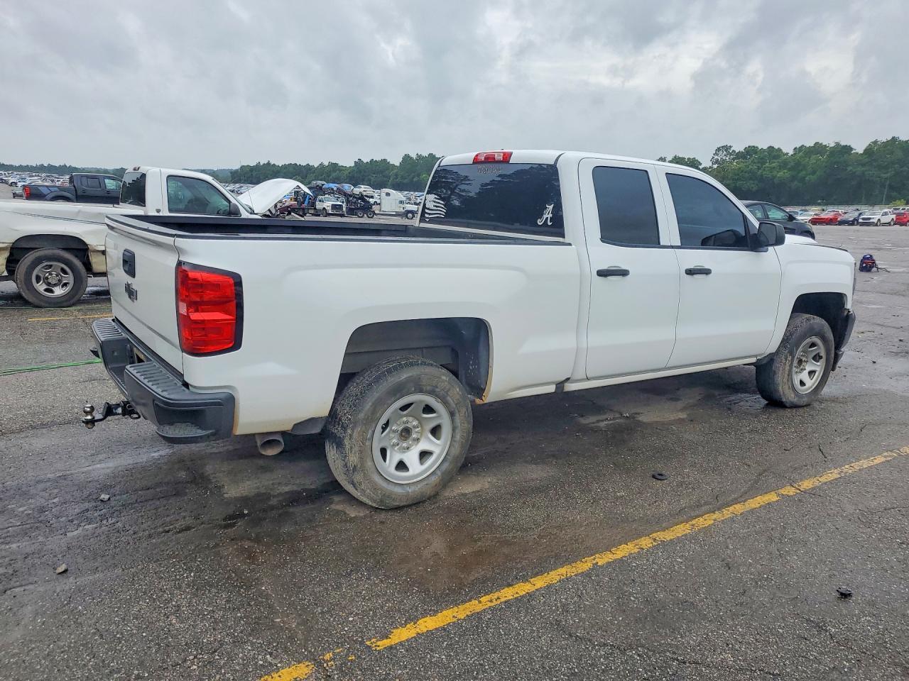 2018 Chevrolet Silverado 1500 Wt - zdjęcie 3