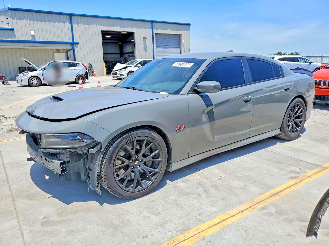 2018 Dodge Charger R - zdjęcie główne