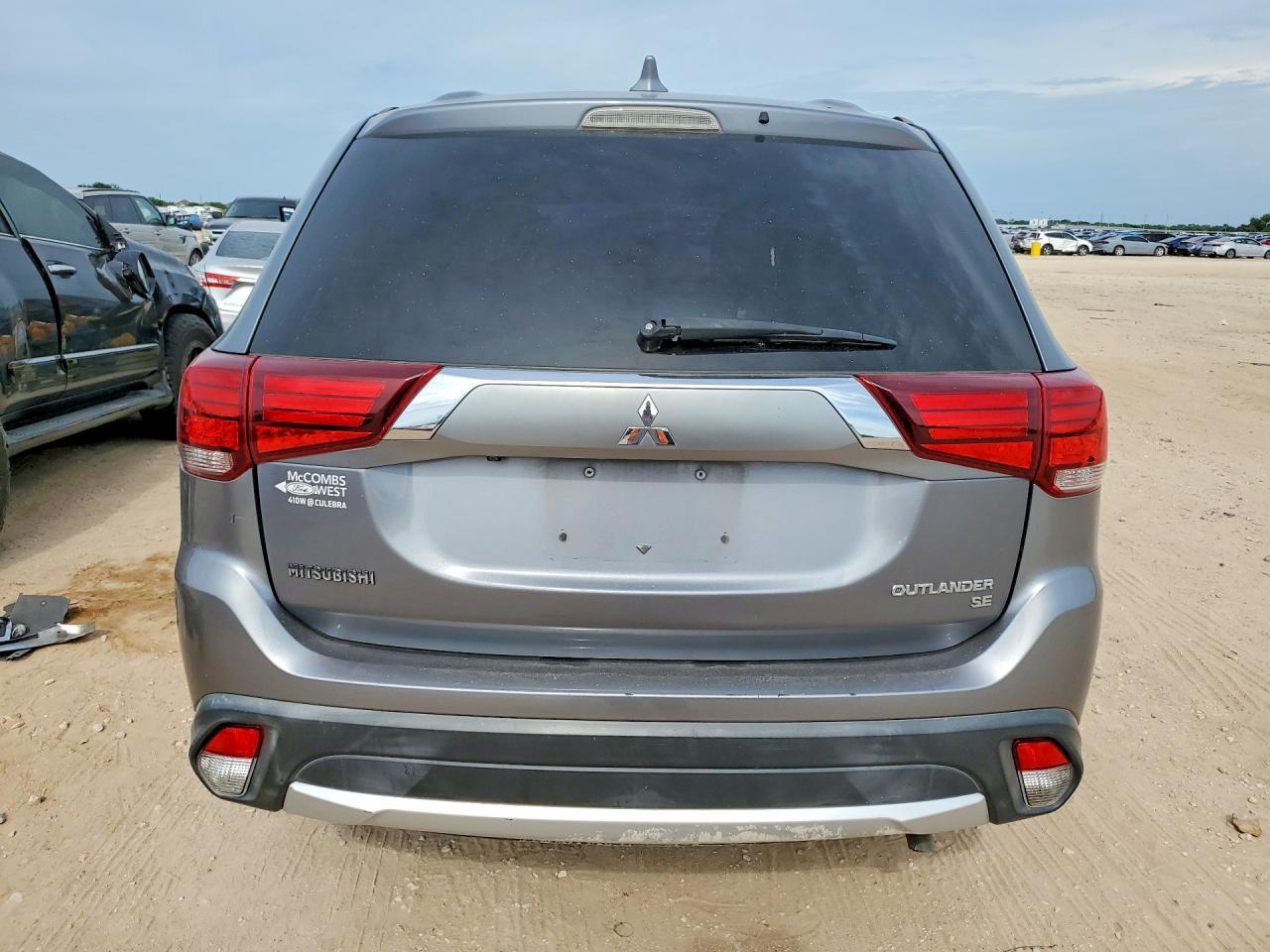2018 Mitsubishi Outlander Se - zdjęcie 6