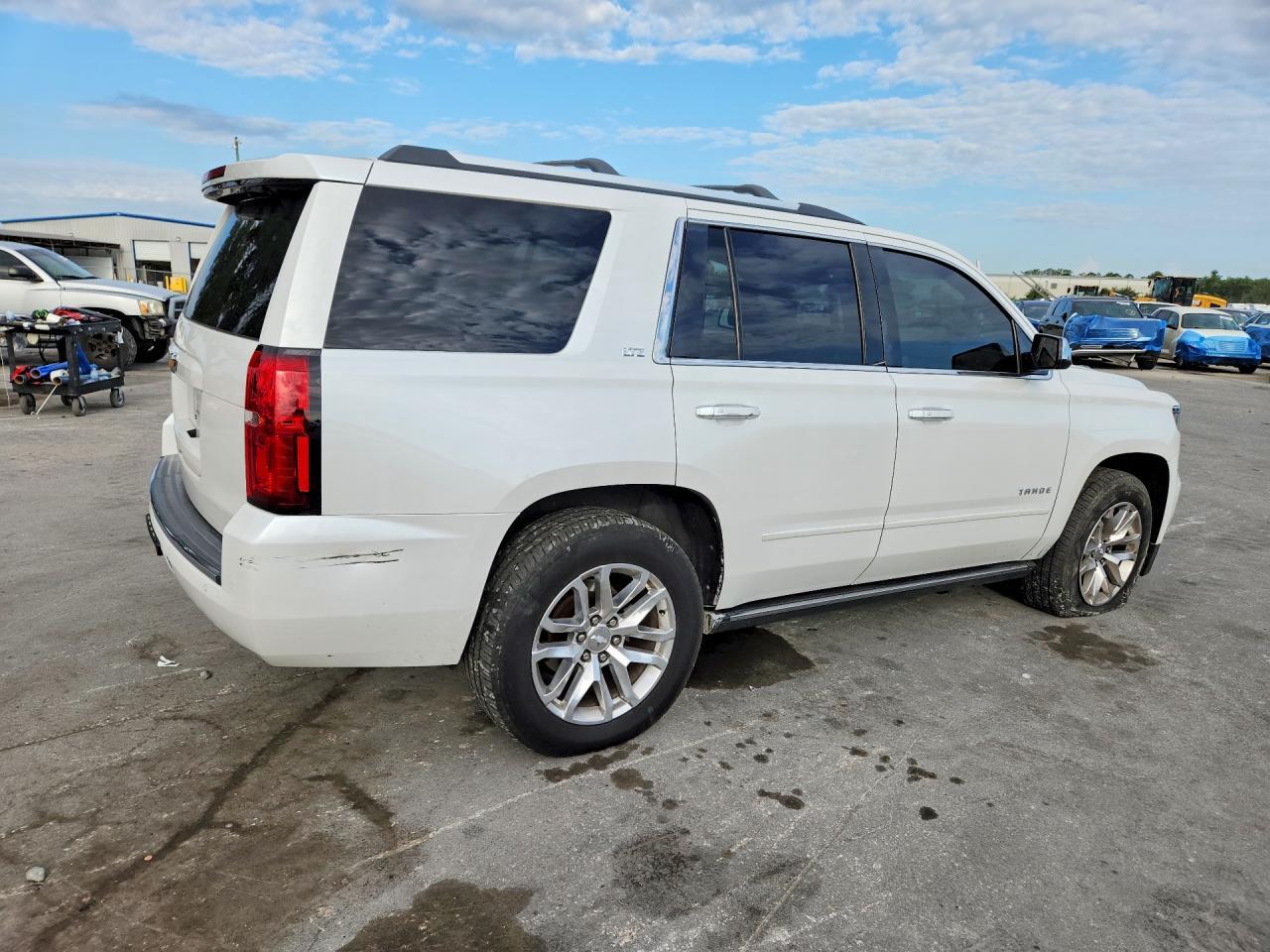 2016 Chevrolet Tahoe C1500 Ltz - zdjęcie 3