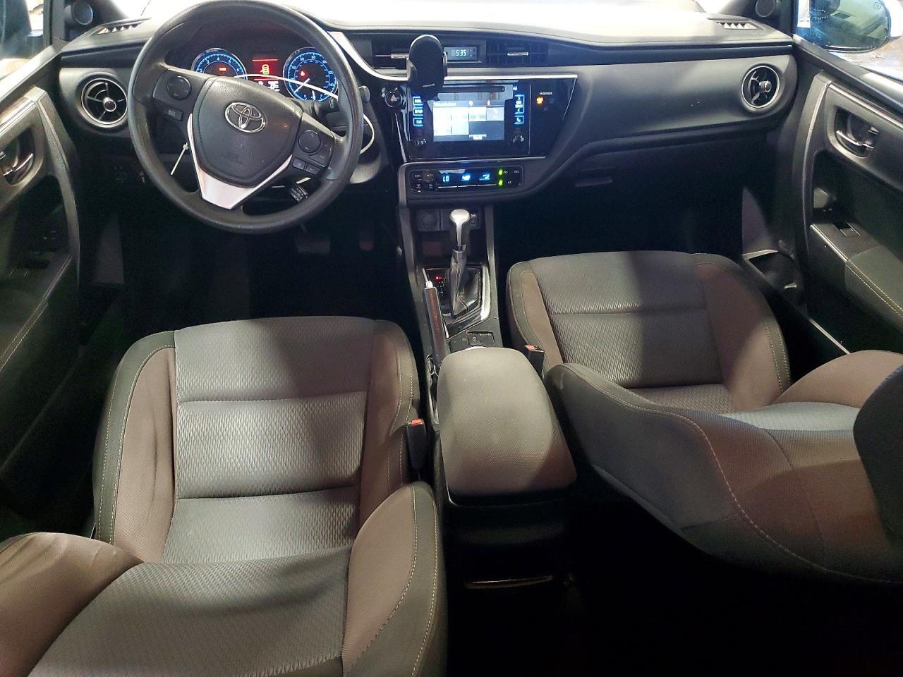 2017 Toyota Corolla Le - zdjęcie 8