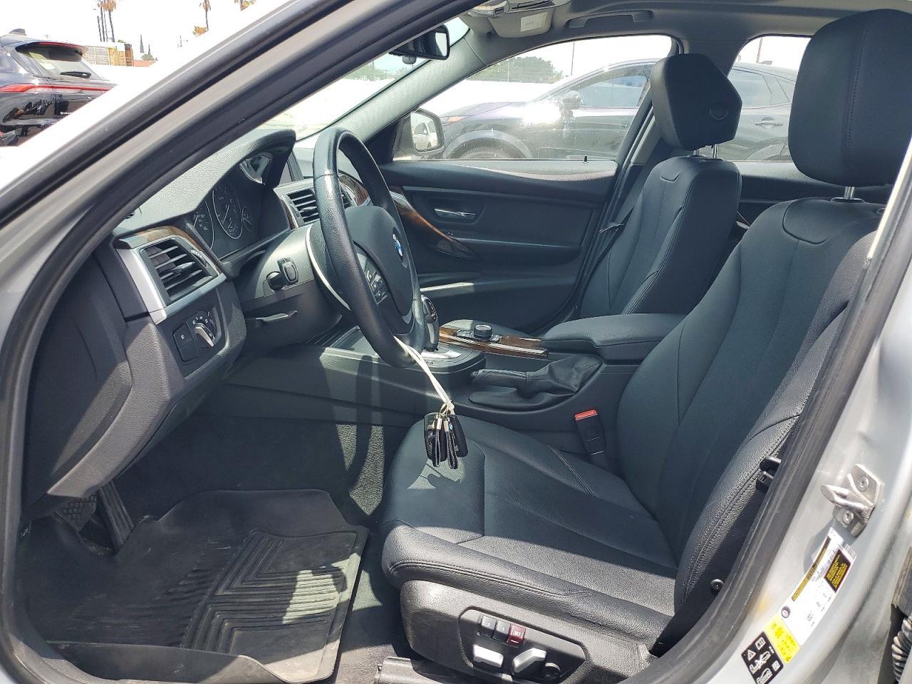 2016 BMW 320 Xi - zdjęcie 7