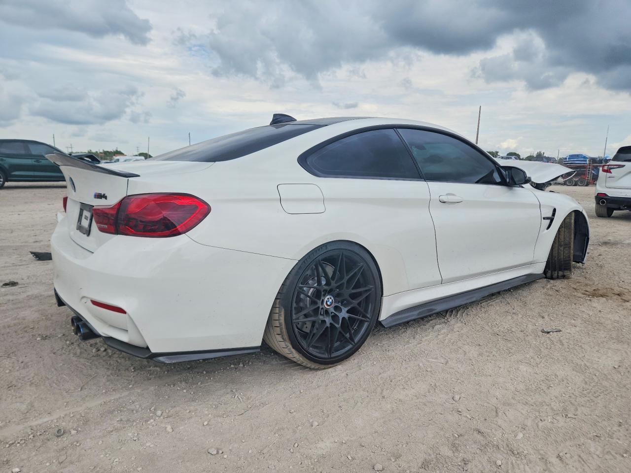 2018 BMW M4 - zdjęcie 3