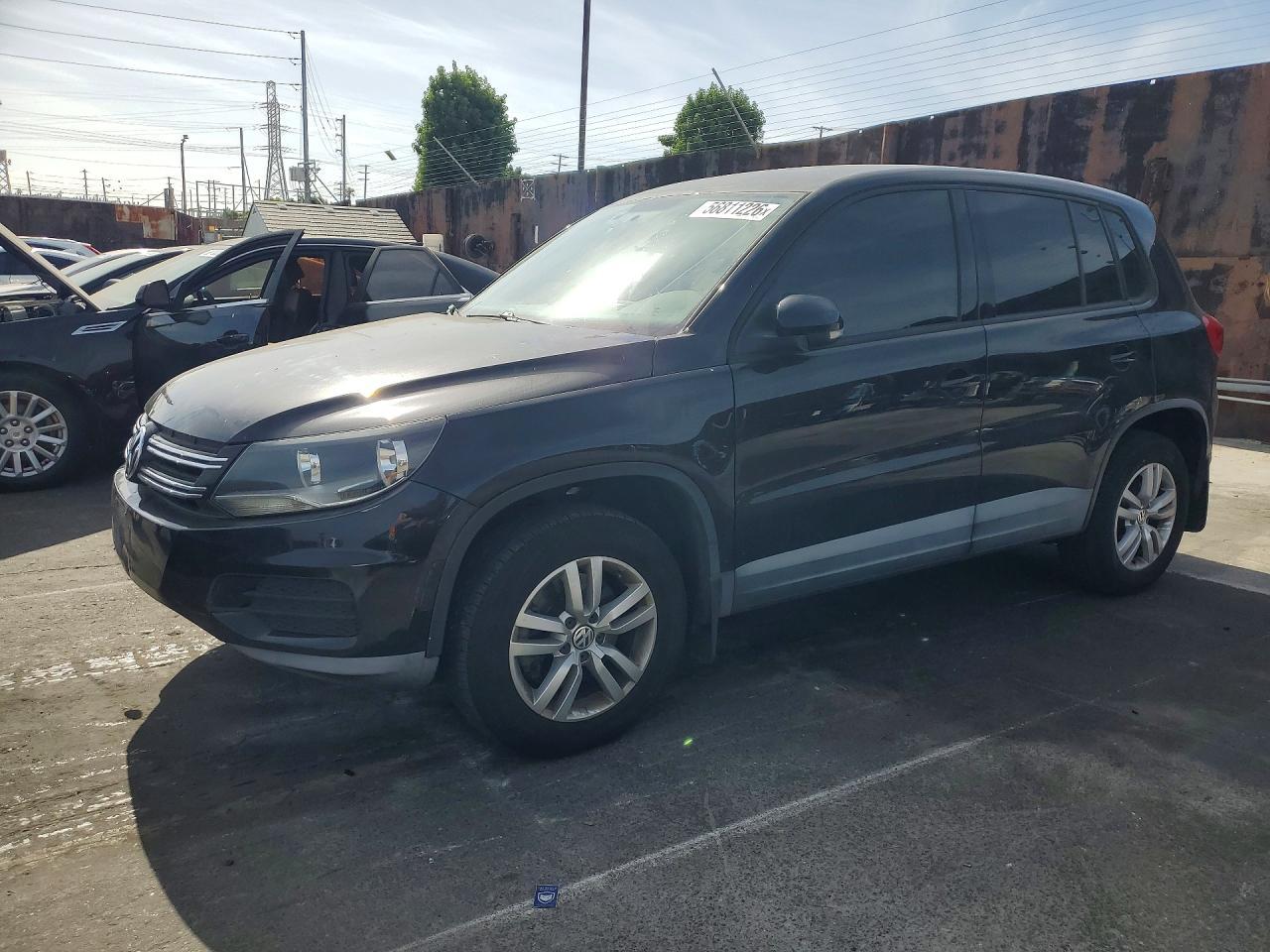 2013 Volkswagen Tiguan S - zdjęcie główne