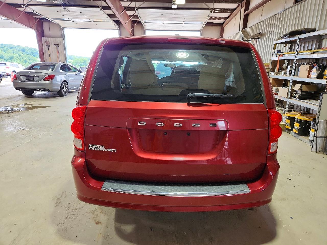 2016 Dodge Caravan - zdjęcie 6