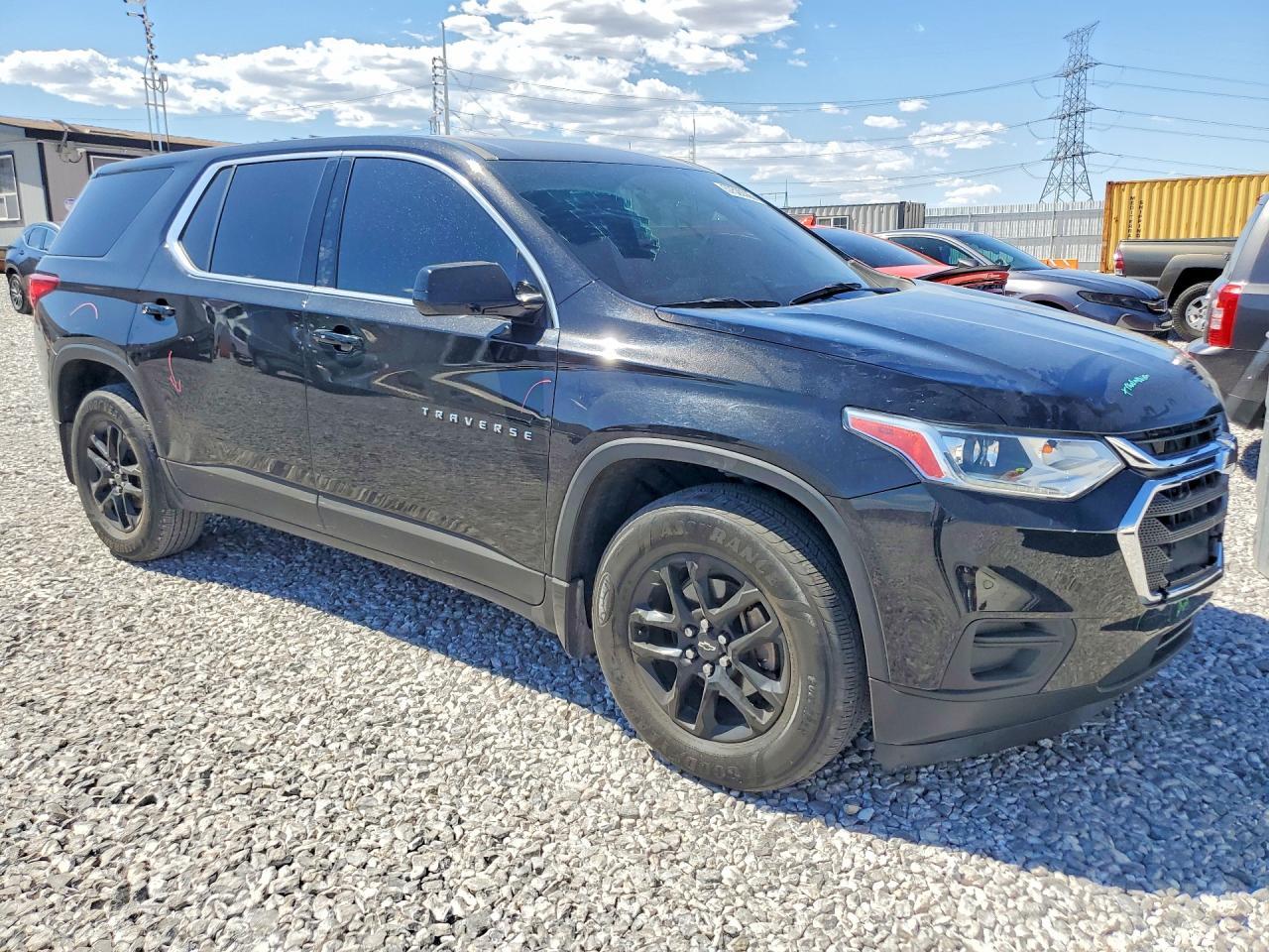 2020 Chevrolet Traverse Ls - zdjęcie 4
