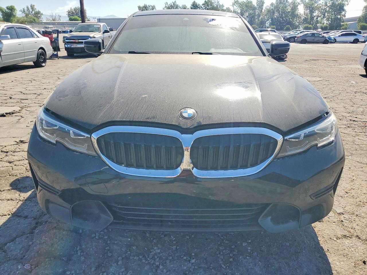 2022 BMW 330I - zdjęcie 5