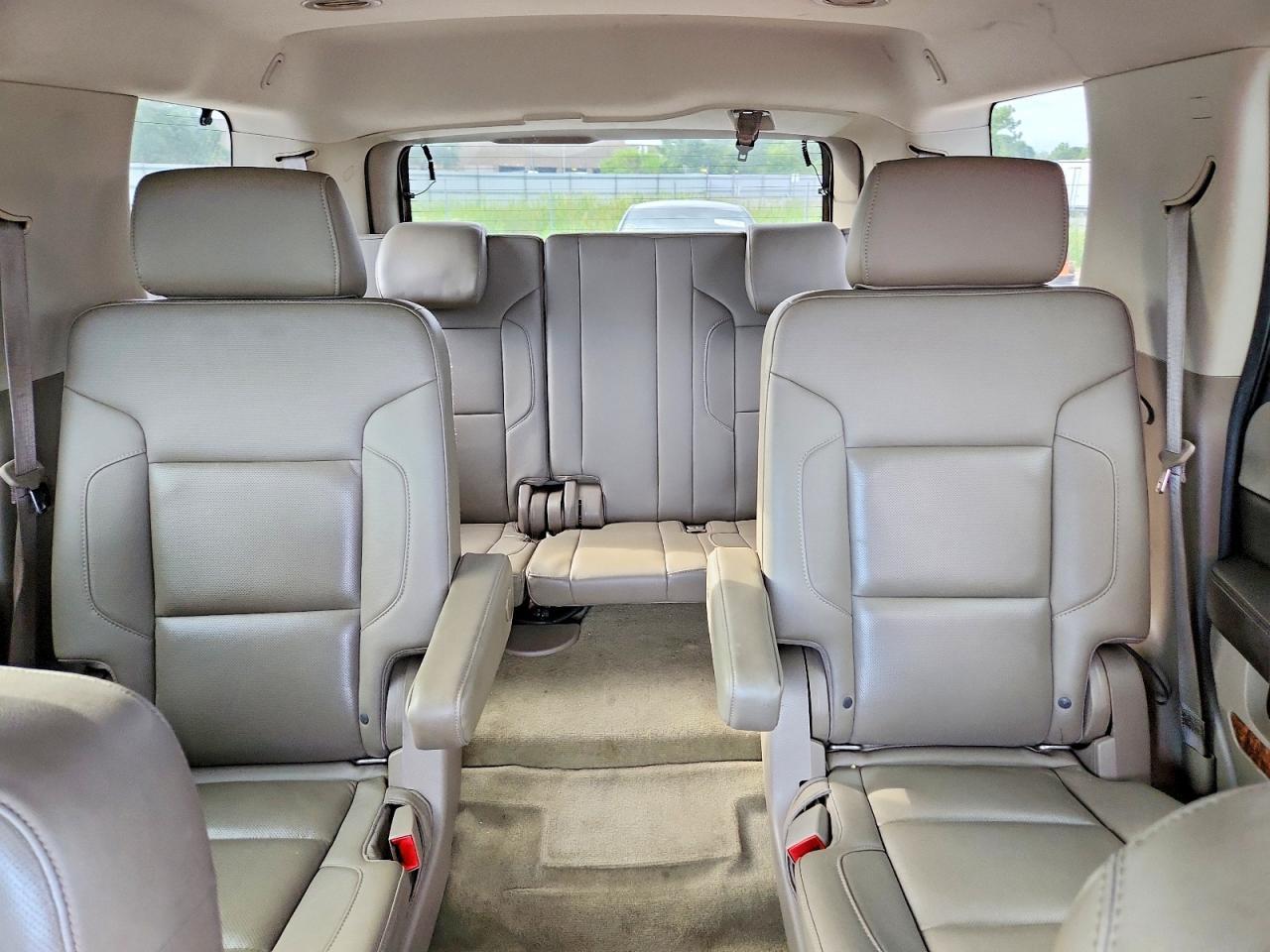2016 Chevrolet Tahoe C1500 Ltz - zdjęcie 10
