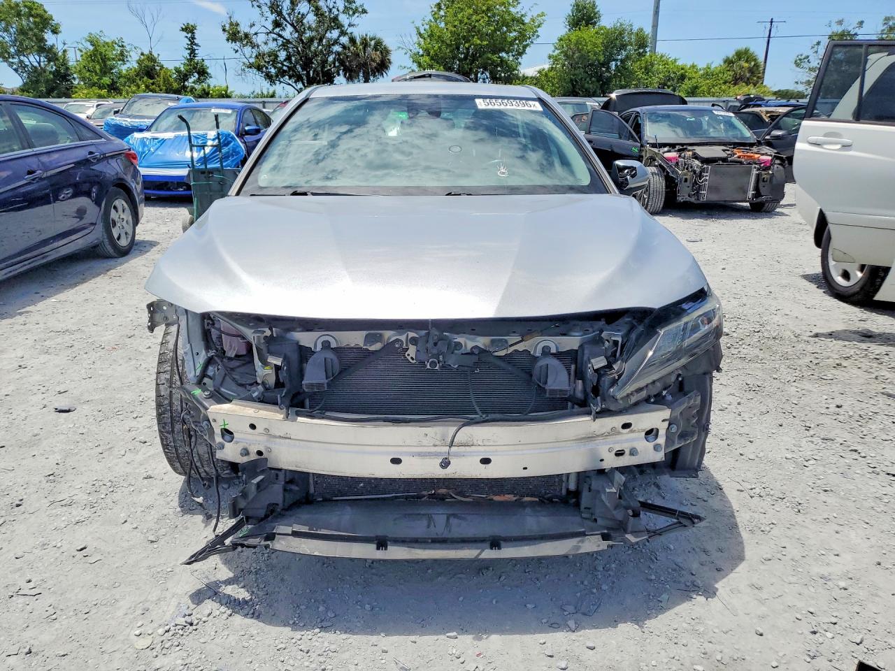 2021 Toyota Camry Se - zdjęcie 5