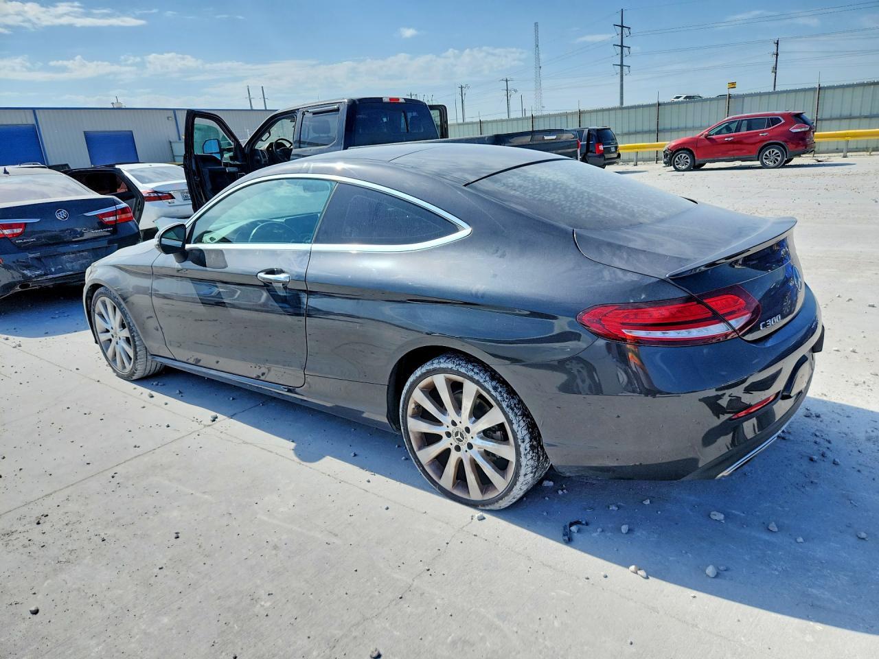 2019 Mercedes-Benz C 300 - zdjęcie 2