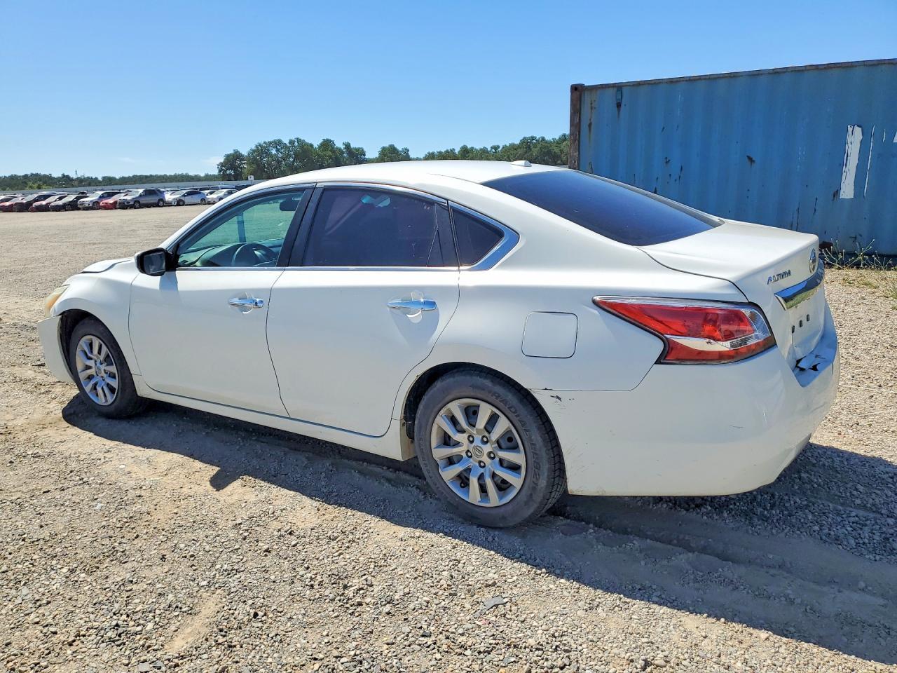 2015 Nissan Altima 2.5 S - zdjęcie 2