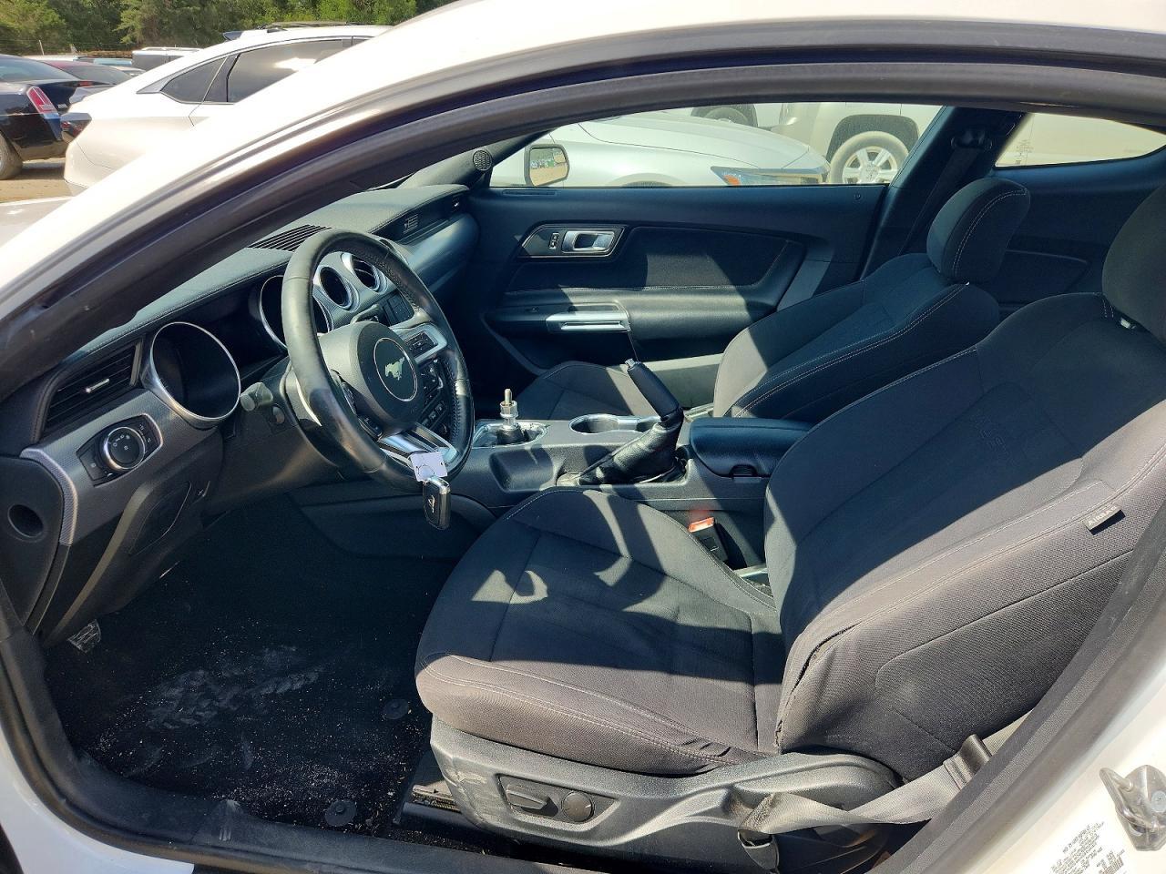 2020 Ford Mustang Gt - zdjęcie 7