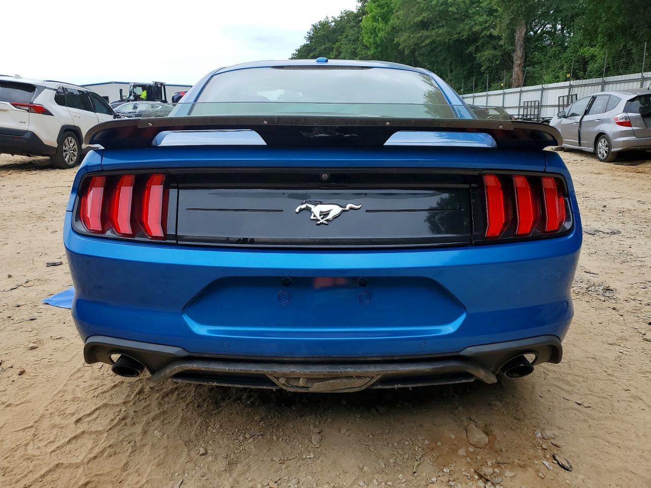 2019 Ford Mustang - zdjęcie 6