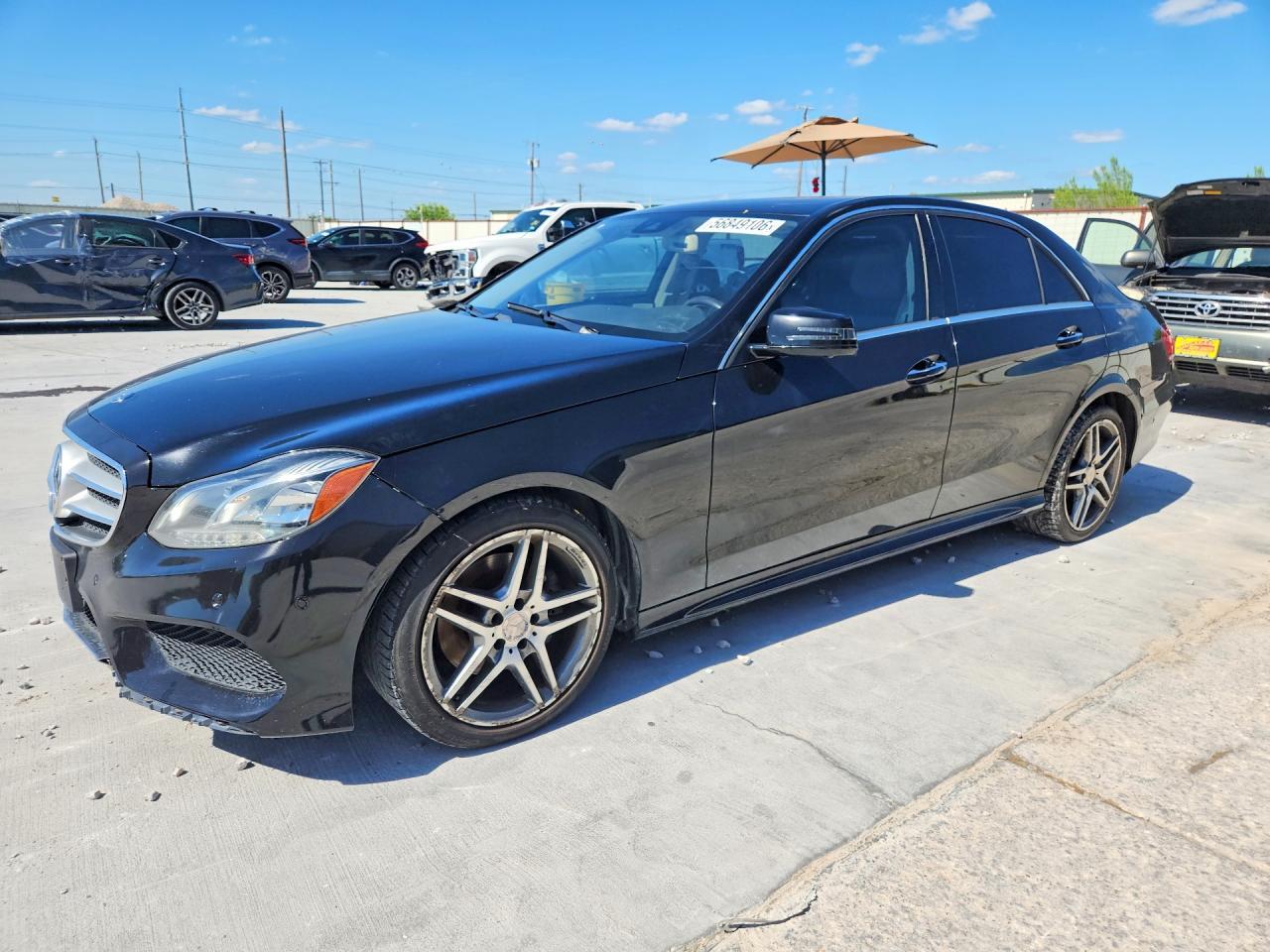 2015 Mercedes-Benz E 350 - zdjęcie główne