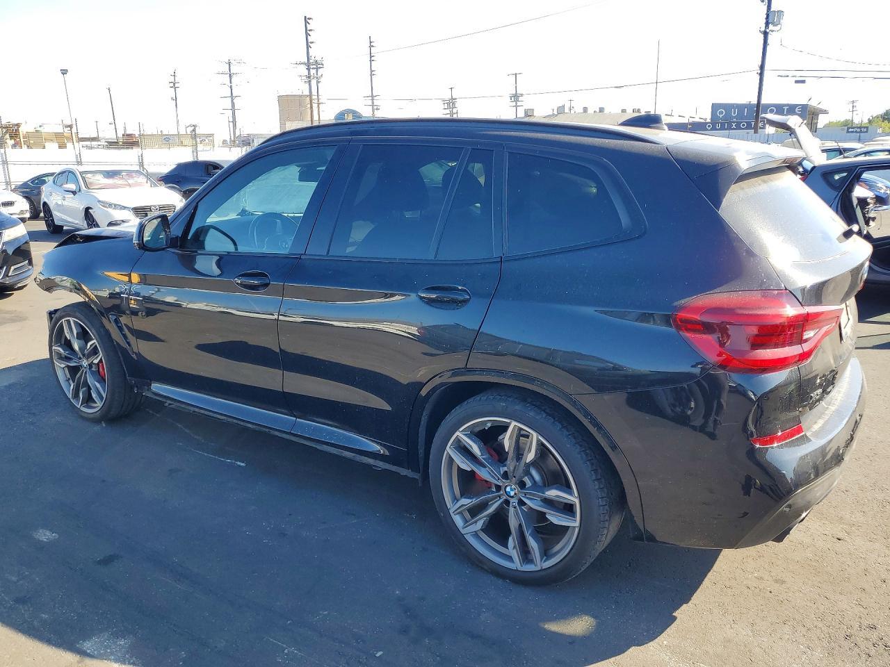 2021 BMW X3 xDrivem40I - zdjęcie 2