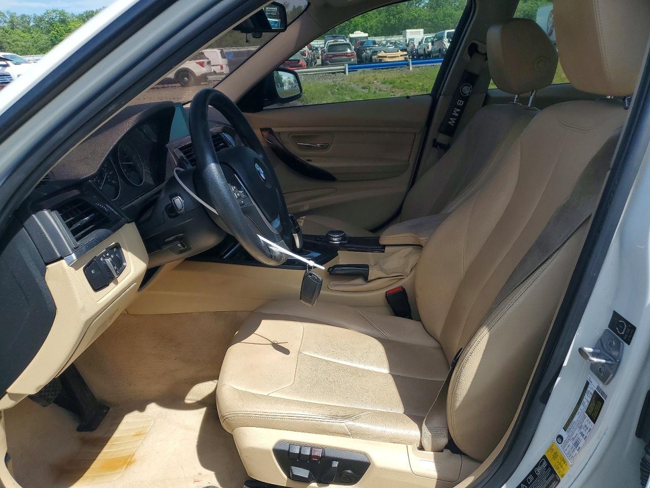 2015 BMW 328 Xi - zdjęcie 7