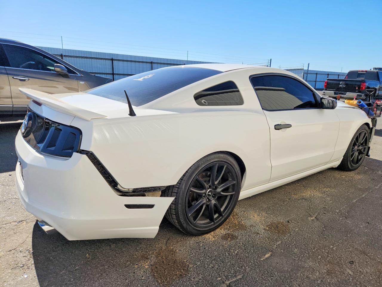 2013 Ford Mustang - zdjęcie 3