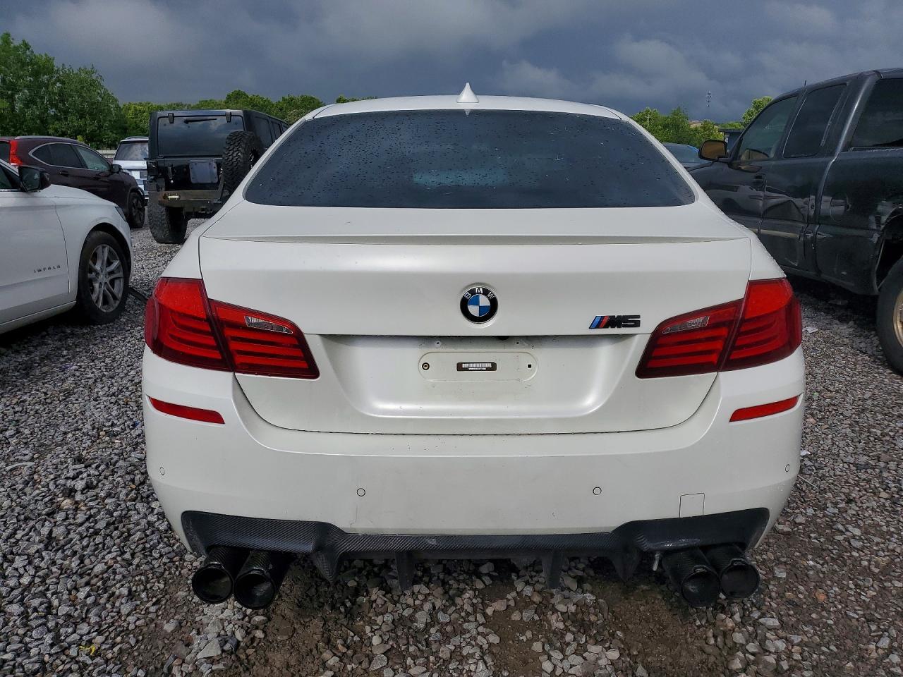 2013 BMW M5 - zdjęcie 6