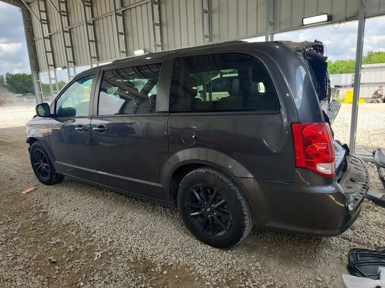 2019 Dodge Grand Caravan Gt - zdjęcie 2