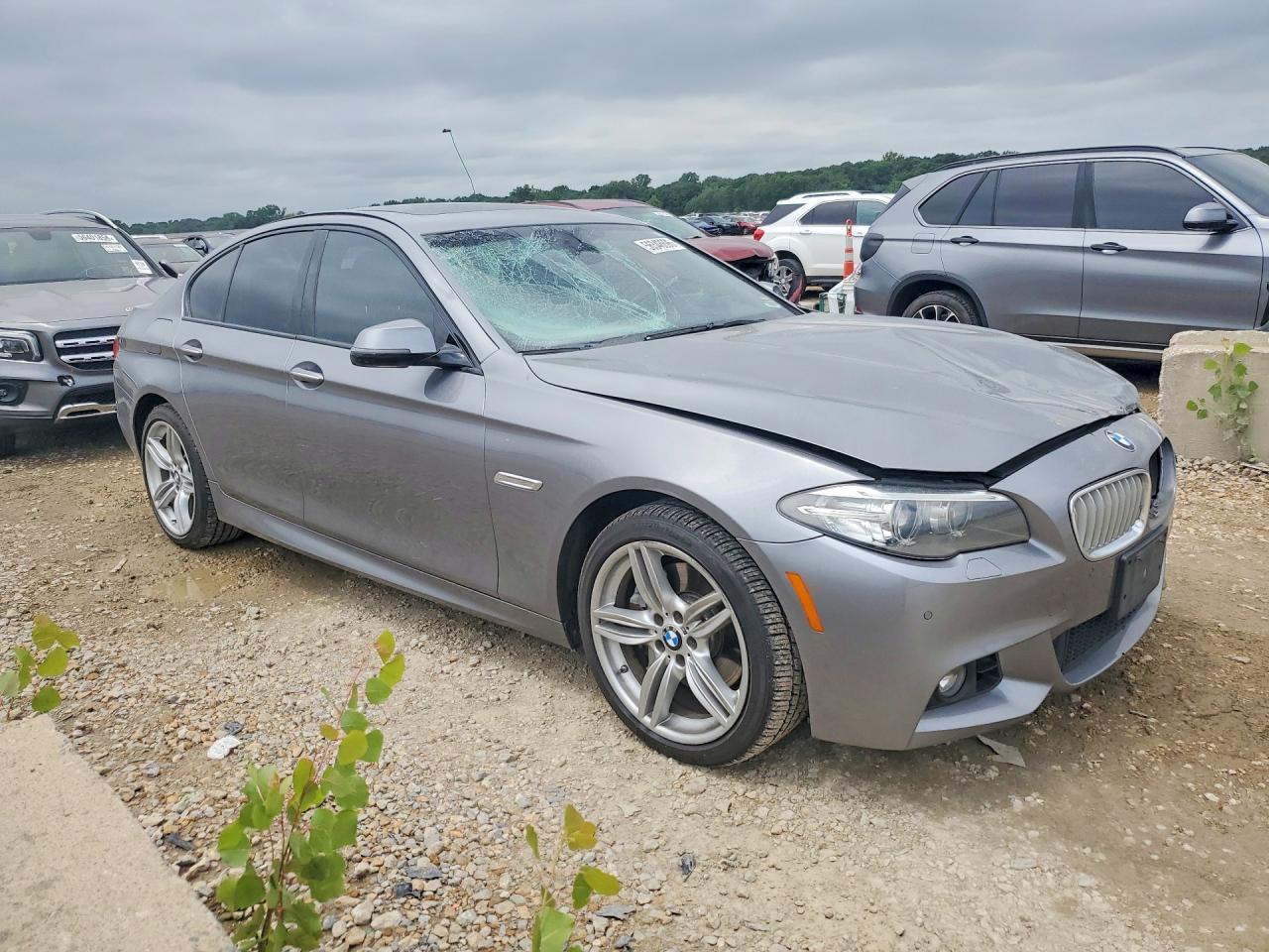 2014 BMW Seria 5 550i - zdjęcie 4