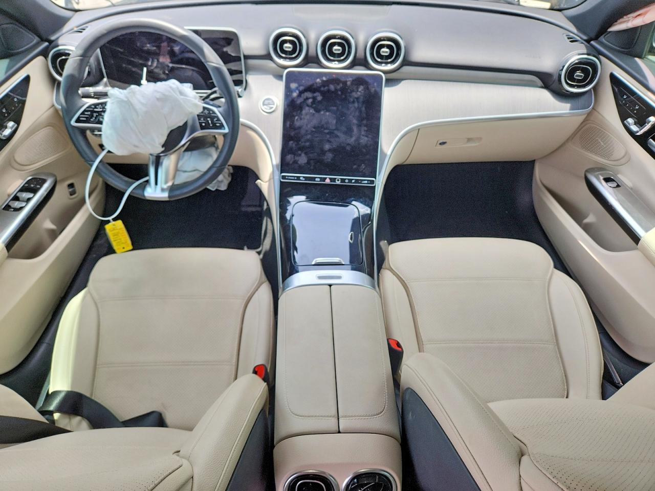 2025 Mercedes-Benz C 300 - zdjęcie 8
