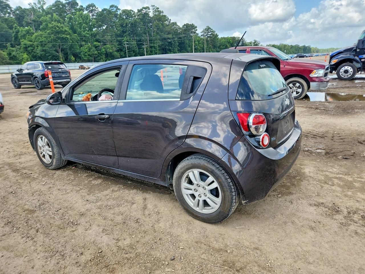 2015 Chevrolet Sonic Lt - zdjęcie 2