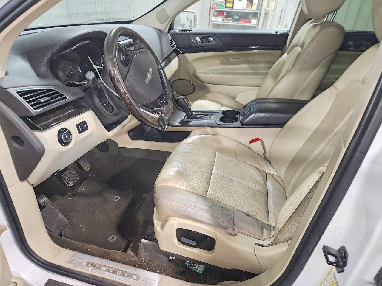 2013 Lincoln Mkt - zdjęcie 7