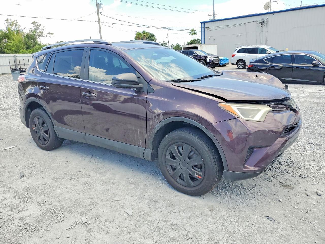 2017 Toyota Rav4 Le - zdjęcie 4