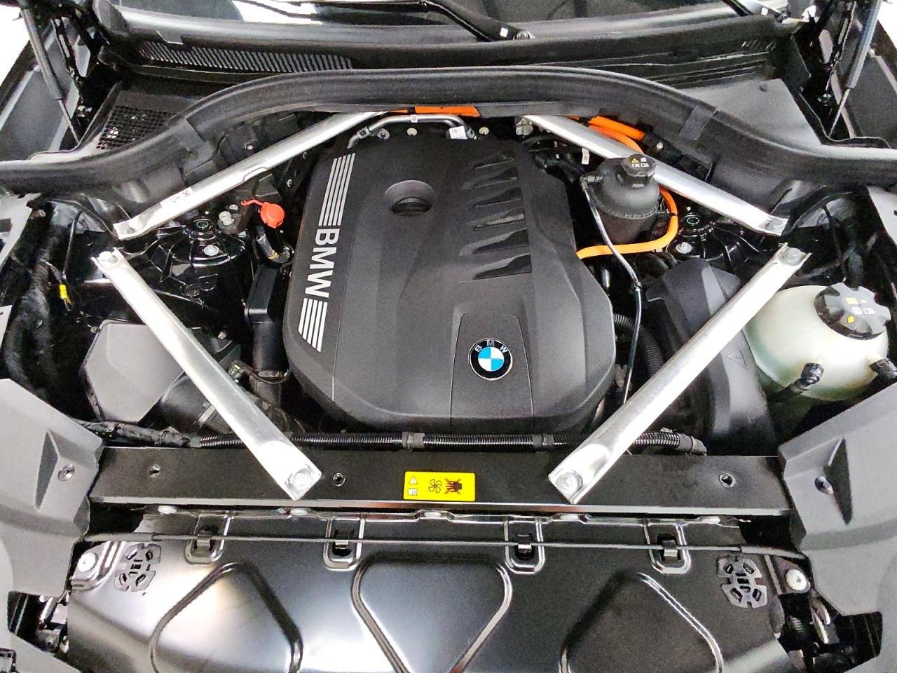 2025 BMW X5 xDrive50E - zdjęcie 12