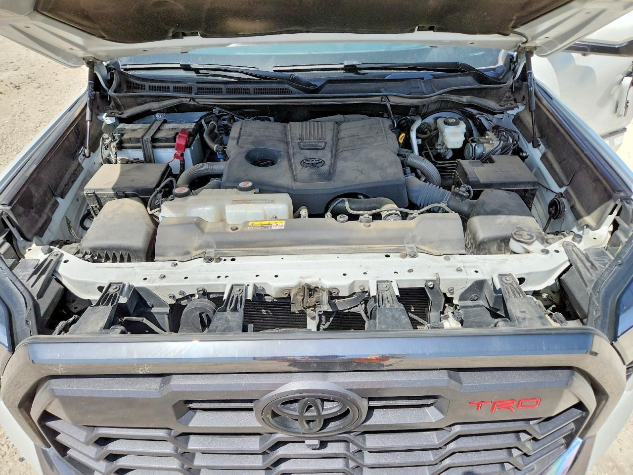 2024 Toyota Tundra Platinum - zdjęcie 11