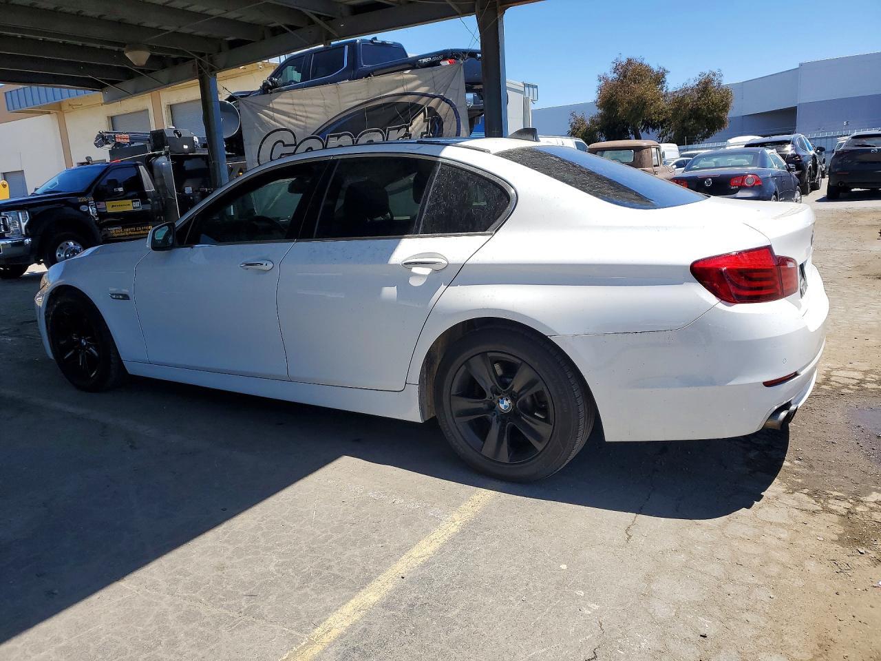 2013 BMW 528 I - zdjęcie 2