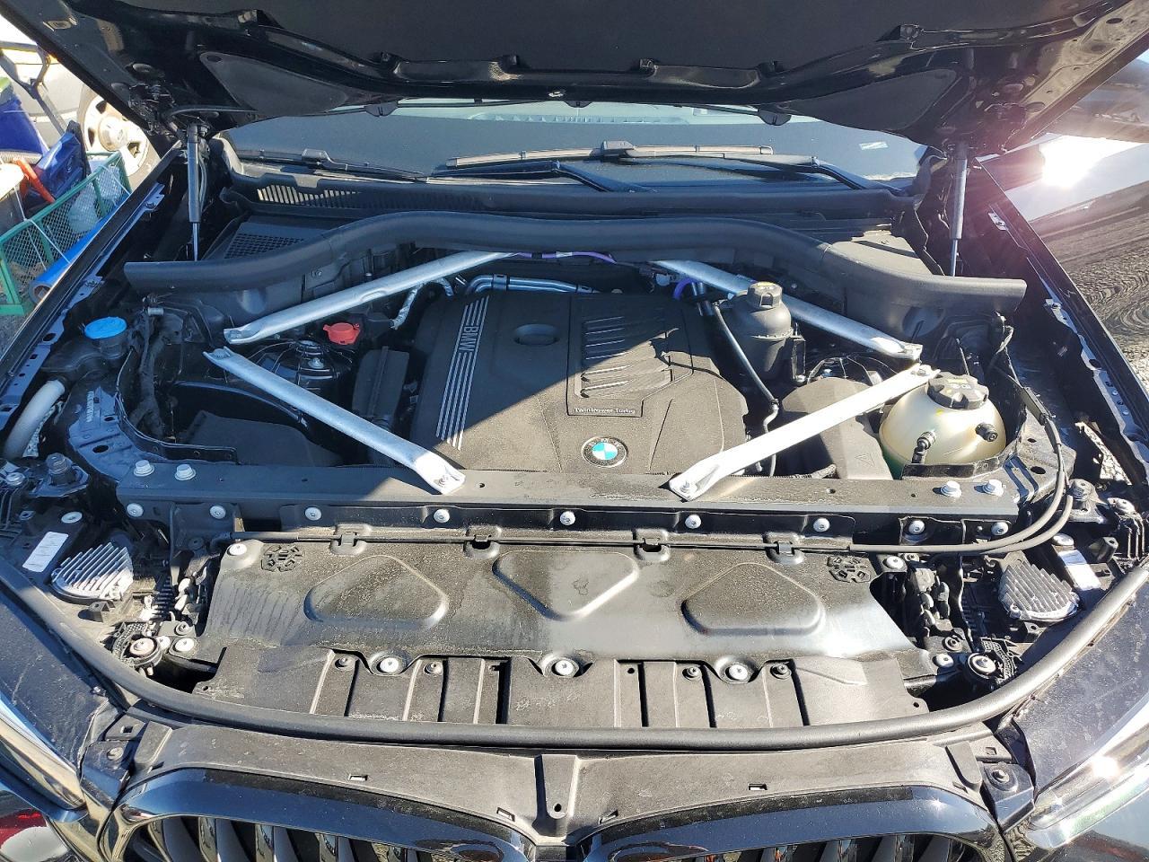 2023 BMW X6 xDrive40I - zdjęcie 11