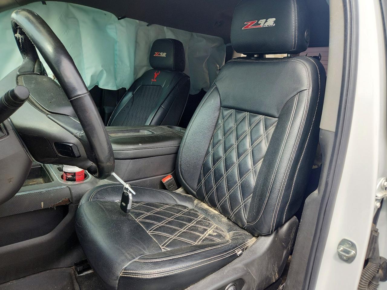 2021 Chevrolet Silverado K1500 Rst - zdjęcie 12