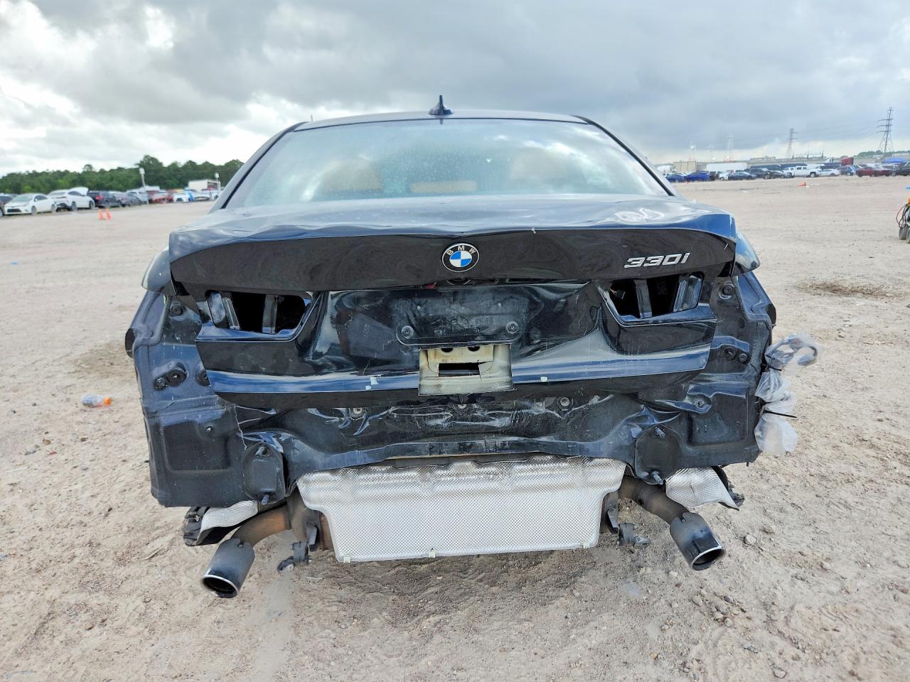 2021 BMW 330I - zdjęcie 6