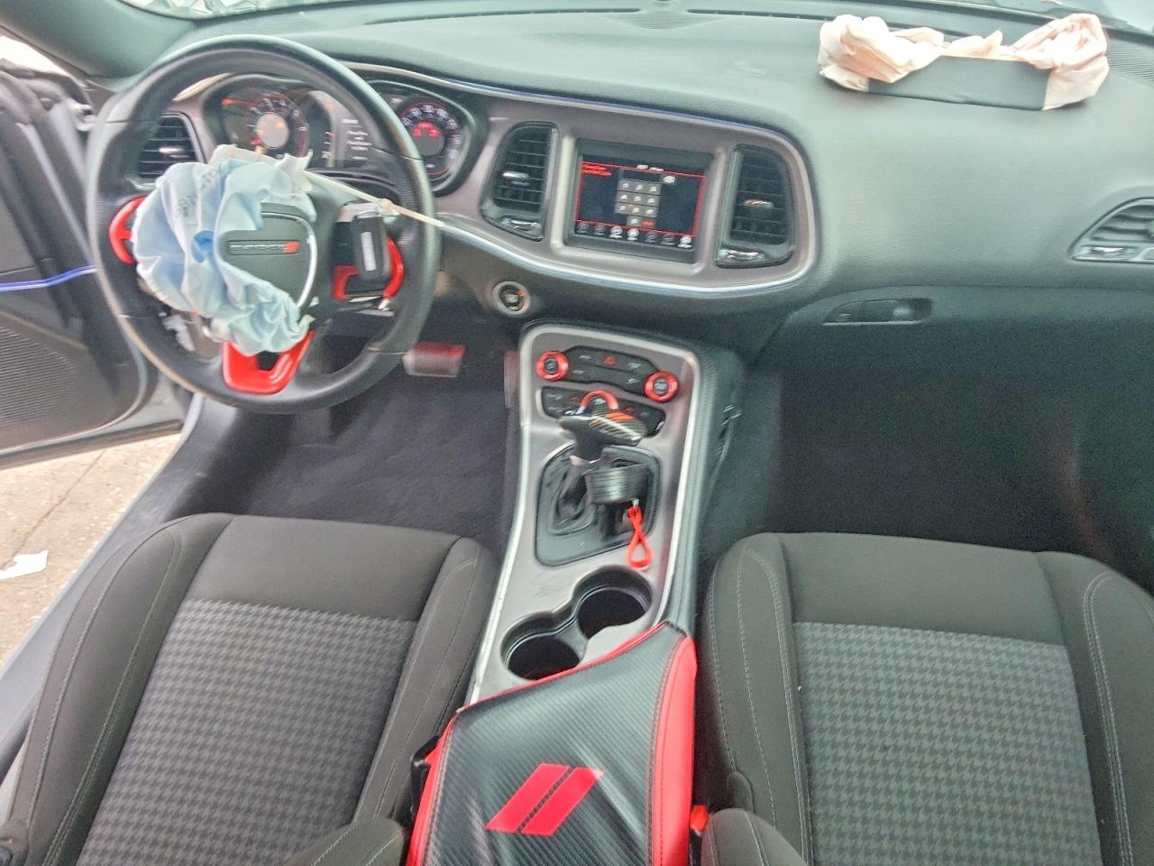 2022 Dodge Challenger Sxt - zdjęcie 8