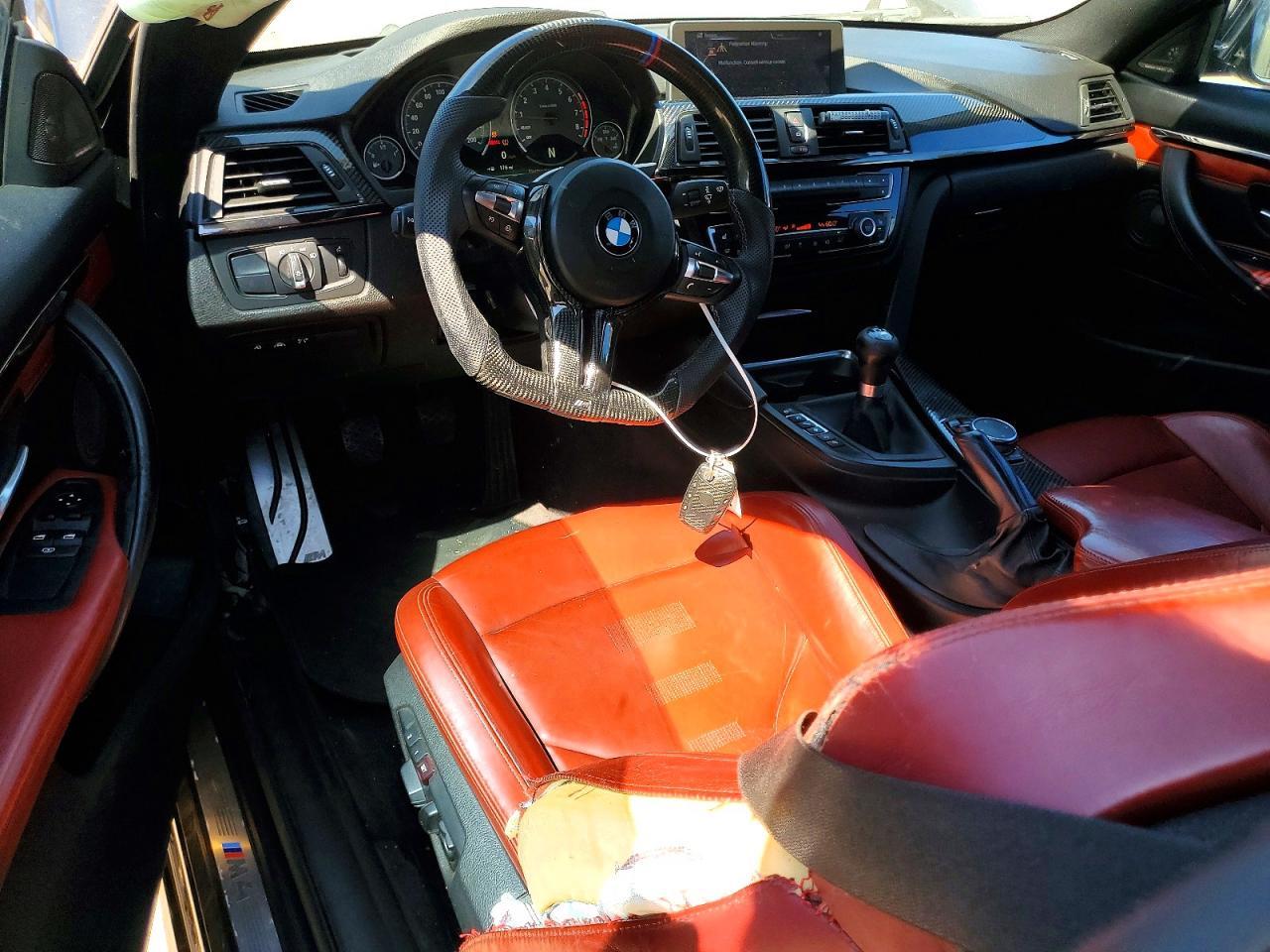 2015 BMW M4 - zdjęcie 8
