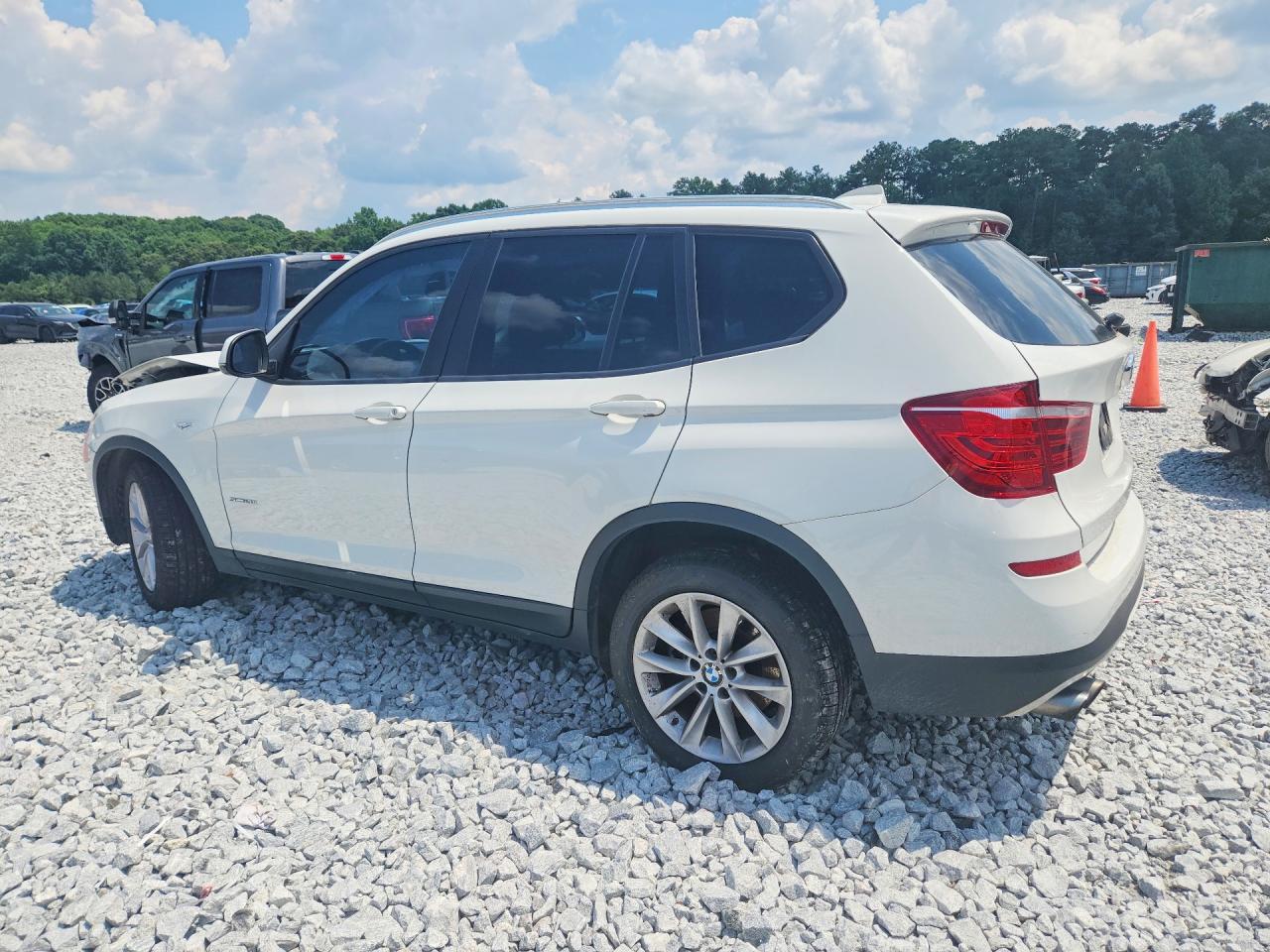 2017 BMW X3 Sdrive28I - zdjęcie 2