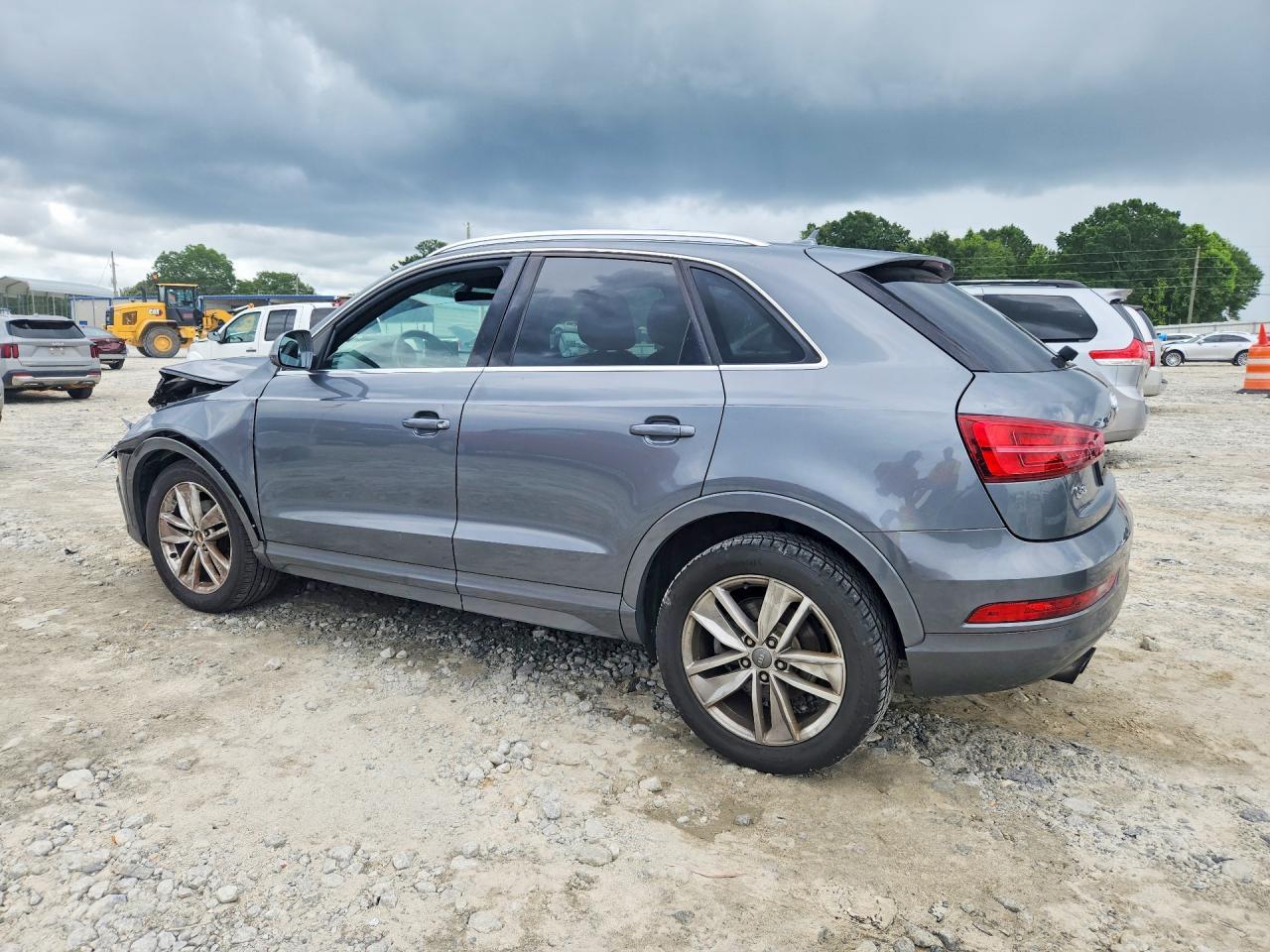 Audi Q3 - zdjęcie 2