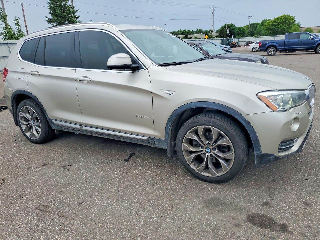 2015 BMW X3 xDrive28I - zdjęcie 4