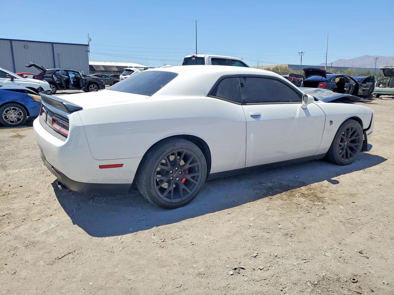 2016 Dodge Challenger Srt Hellcat - zdjęcie 3