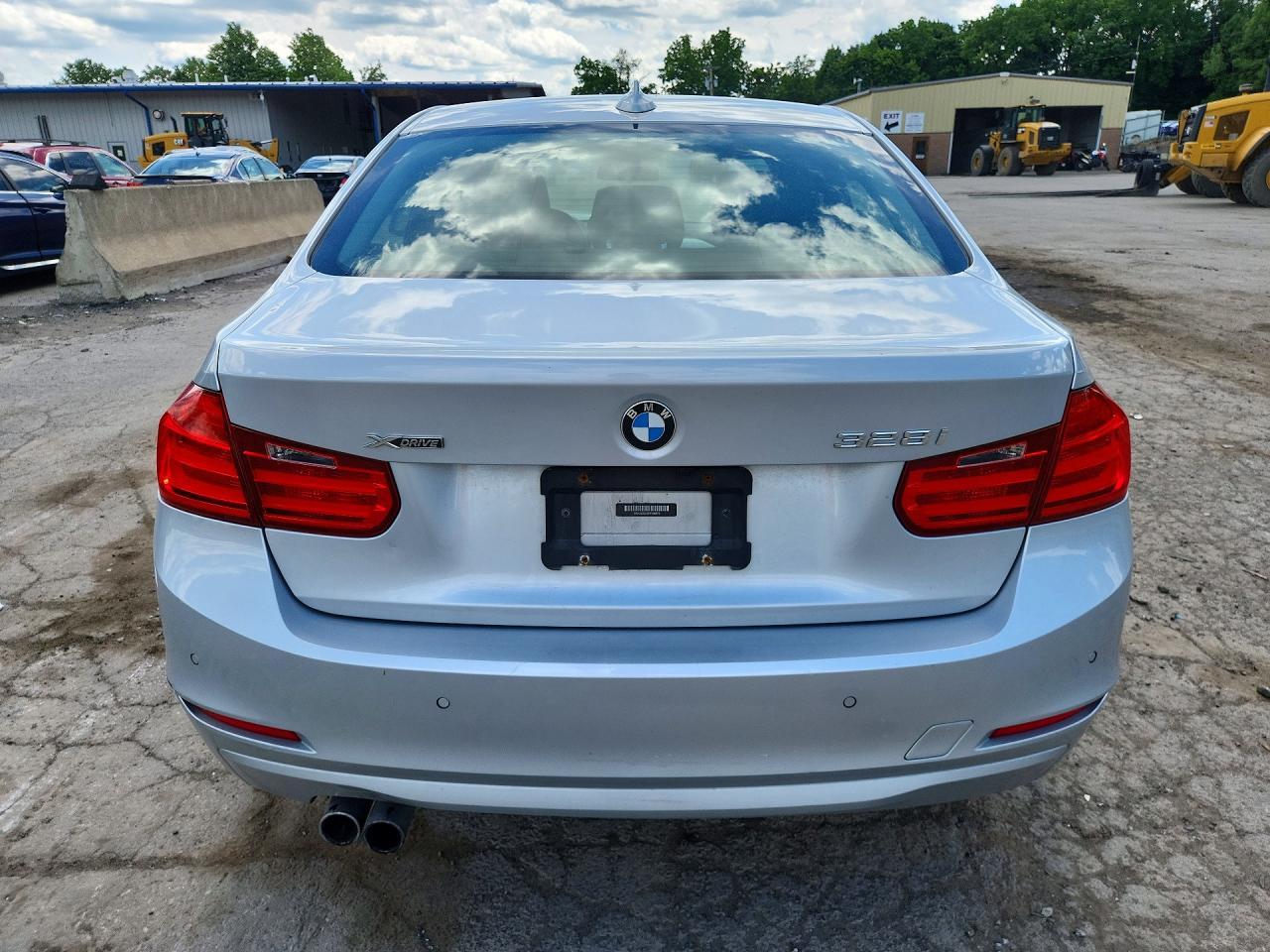 2013 BMW Seria 3 328i - zdjęcie 6