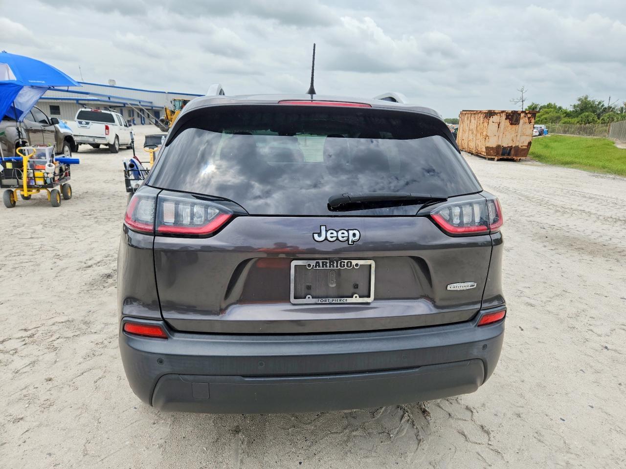 2021 Jeep Cherokee Latitude Plus - zdjęcie 6