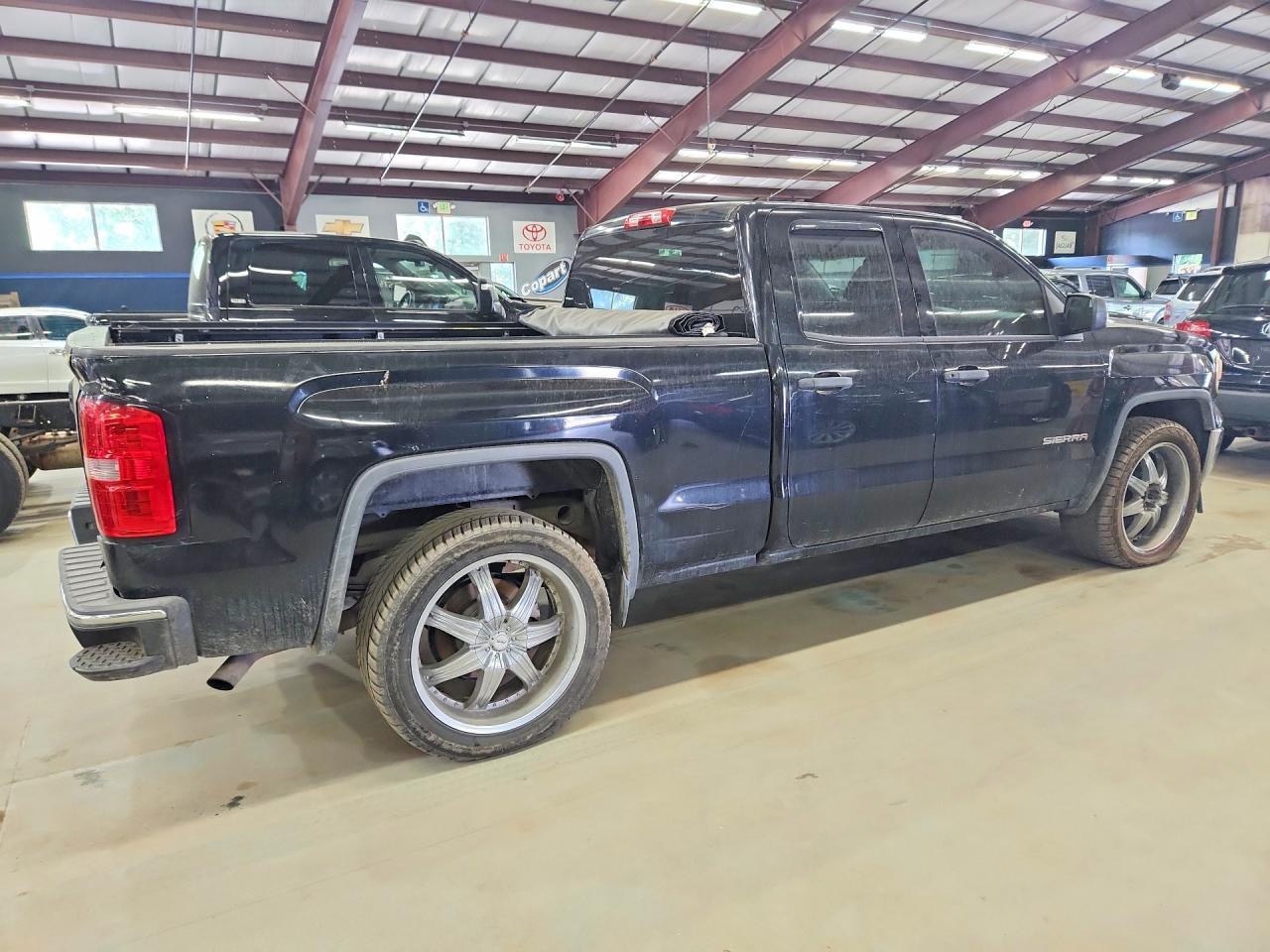 2015 GMC Sierra C1500 - zdjęcie 3