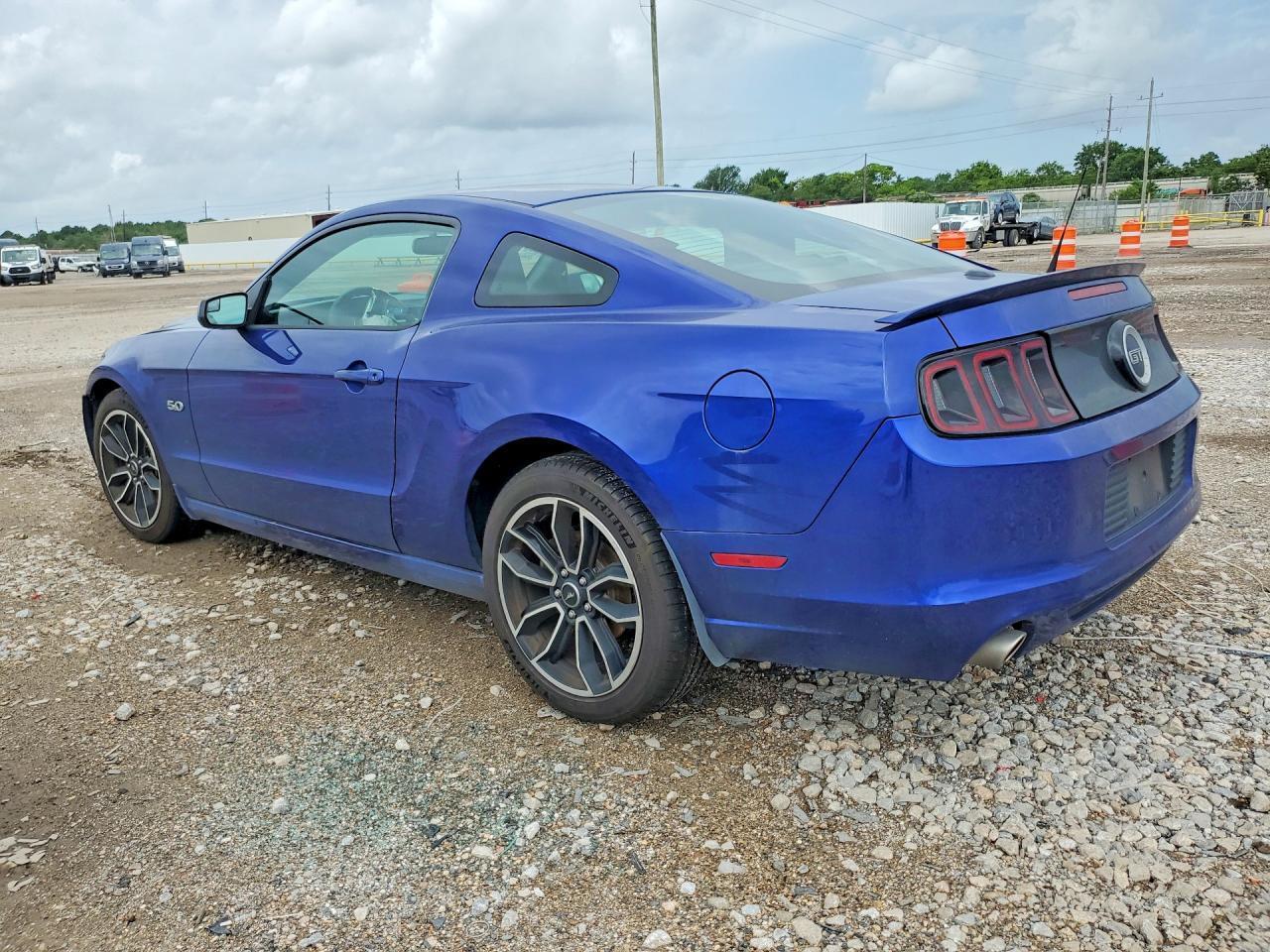 2014 Ford Mustang Gt - zdjęcie 2