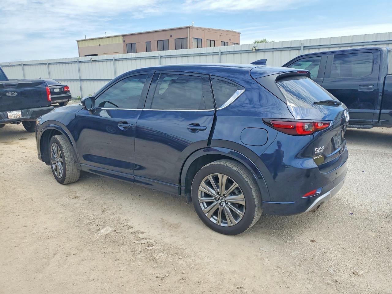 2025 Mazda Cx-5 Signature - zdjęcie 2