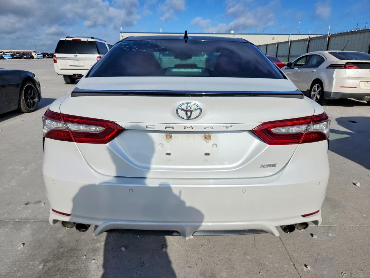 2018 Toyota Camry Xse V6 - zdjęcie 6