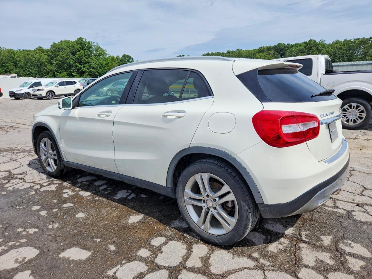 2015 Mercedes-Benz Gla 250 - zdjęcie 2